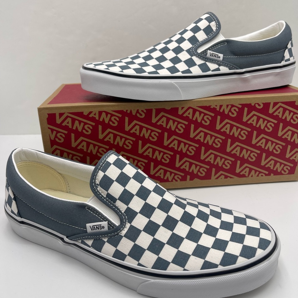 Vans WMNS Sneakers Classic Slip-On
Color Theory Checkerboard
Stormy Weather - Picture 14 of 16